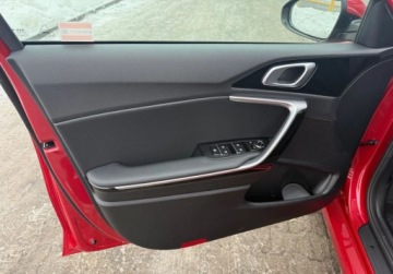 Kia Ceed III Hatchback Facelifting  1.5 T-GDI 140KM 2025 Kia Ceed TRIBUTE dostepny od reki od KIA WOJTANOWICZ Gdynia 1.5 Benzyna, zdjęcie 15