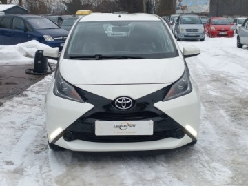 Toyota Aygo II Hatchback 5d 1.0 VVT-i 69KM 2016 TOYOTA AYGO (_B4_) 1.0 (KGB40_) 69 KM, zdjęcie 1