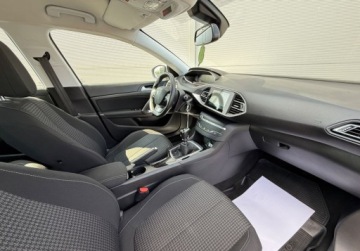 Peugeot 2021 Peugeot 308 Auto jak nowe gwarancja3dnavialu18ledfak vat 1.2 Benzyna, zdjęcie 8