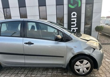 Toyota Yaris II Hatchback 5d 1.0 VVT-i 69KM 2008 Toyota Yaris 1.0B 70KM 2008r. Salon PL Benzyna 69KM, zdjęcie 3