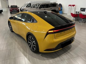 Toyota Prius V (XW60) 2.0  Hybrid Dynamic Force Plug-in 223KM 2026 Executive 2.0 Plug-in Hybrid 223KM | Podgrzewane fotele!, zdjęcie 3