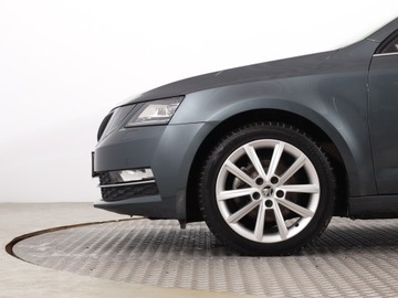 Skoda Octavia III Liftback Facelifting 1.5 TSI ACT 150KM 2018 Skoda Octavia 1.5 TSI, Salon Polska, Klima, zdjęcie 13