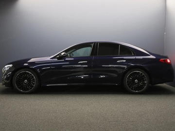Mercedes Klasa E W214 Sedan 2.0 220d 197KM 2025 E Klasa 220 d 4-Matic AMG 2.0 (197KM) 2025, zdjęcie 1