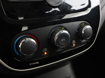 Renault Captur I Crossover 0.9 Energy TCe 90KM 2017 Renault Captur Niski przebieg Historia serwisowa, zdjęcie 23
