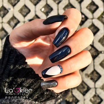 Набор для гибридов 2+2. Бесплатное средство для очистки лакокрасочного покрытия.