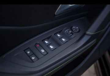 Peugeot 2025 Peugeot 308 1.6 Hybrid PHEV GT EAT8 Bogata Wersja Zadbany Niski Przebieg F, zdjęcie 16