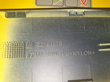 KRYT PLNĚNÍ PALIVA CHEVROLET CORVETTE C7 22781876