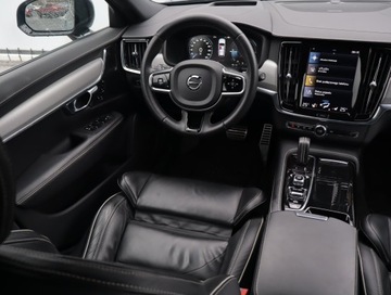 Volvo V90 II Kombi 2.0 T8 390KM 2020 Volvo V90 T8 Twin Engine AWD, Salon Polska, zdjęcie 6