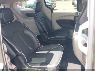 Chrysler Pacifica II 2023 Chrysler Pacifica 2023r, Hybrid Limited, 3.6L 3.6 Hybryda 260KM, zdjęcie 11