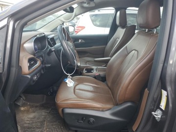 Chrysler Pacifica II 2019 Chrysler Pacifica Hybrid Limited 2019 3.6l 3.6 Hybryda 260KM, zdjęcie 7