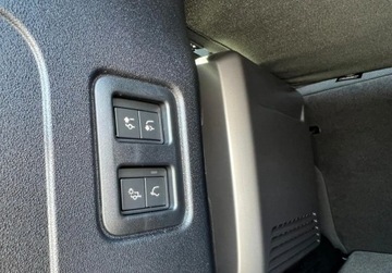 Land Rover Defender IV (L663) 90 5.0P V8 525KM 2025 Land Rover Defender Defender MY25.5 4.4P V8 635 PS AWD Auto 110 OCTA 4.4, zdjęcie 10