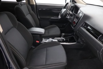 Mitsubishi Outlander III SUV Facelifting 2017 2.0 150KM 2018 Mitsubishi Outlander 2.0, Salon Polska, zdjęcie 8