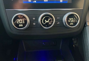 Renault Kadjar Crossover Facelifting 1.3 TCe 140 FAP 140KM 2021 Renault Kadjar Renault Kadjar 1.3 TCe FAP Intens EDC 1.3 Benzyna 140KM, zdjęcie 29