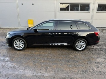 Skoda Superb III Kombi Facelifting 2.0 TDI SCR 150KM 2022 Škoda Superb Skoda Superb AMBITION DSG Super Stan, zdjęcie 4