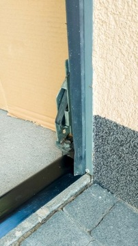 Порог гаражных ворот, гаражный уплотнитель, Полиуретан 20мм, 3М, сверхпрочный