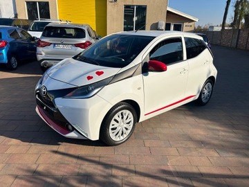 Toyota Aygo II Hatchback 5d 1.0 VVT-i 69KM 2016 TOYOTA AYGO 1.0 (KGB40)