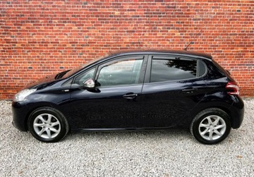 Peugeot 208 I Hatchback 3d 1.2 VTI 82KM 2014 Peugeot 208 Salon PL Czujniki Kamera niski przebieg Gwarancja w cenie Waw, zdjęcie 35