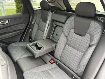 Volvo XC60 II Crossover Plug-In Facelifting 2.0 T6 350KM 2023 Volvo XC 60 T6 Plug-In Hybrid | AWD | Core | FV23%, zdjęcie 22