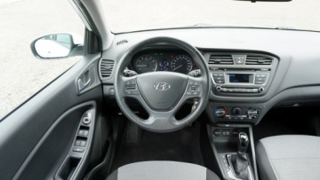 Hyundai i20 II Active 1.4 100KM 2016 Hyundai i20 Automat Klima Mały przebieg, zdjęcie 8