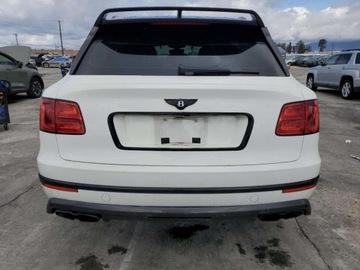 Bentley Bentayga 2019 Bentley Bentayga 2019 4.0l 4.0 Benzyna 542KM, zdjęcie 2