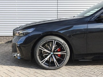 BMW Seria 5 G90-91 2025 BMW Seria 5 530e xDrive Sport Sedan 2.0 (299KM) 2025, zdjęcie 15