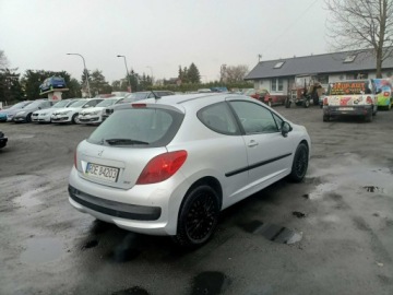 Peugeot 207 Hatchback 5d 1.6 HDi 109KM 2006 Peugeot 207 1.6HDI 109km 06r, zdjęcie 3