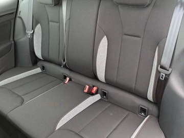 Skoda Kamiq Crossover Facelifting 1.5 TSI 150KM 2025 SKODA Kamiq Edition 130 1.5 TSI Suv 150KM 2025, zdjęcie 12