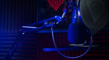 Студийный микрофон Genesis Radium 300 XLR с кронштейном