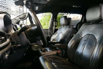 Chrysler Pacifica II 3.6 V6 291KM 2019 Chrysler Pacifica 3.6L V6 Pentastar 291KM StowN Go WersjaSKameraMonitoryMe, zdjęcie 9