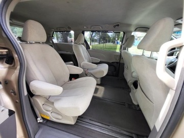 Toyota Sienna III 3.5 V6 266KM 2011 TOYOTA SIENNA 3.5 V6 266KM, Automat, 1 właściciel od 12 lat,7 Miejsc, zdjęcie 29