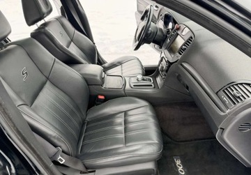 Chrysler 300C II Sedan Facelifting 3.6 V6 296KM 2016 Chrysler 300s 4x4 CHrysler 300S 3,6 Benz Lpg 300 km 2016r 3.6 296KM, zdjęcie 4