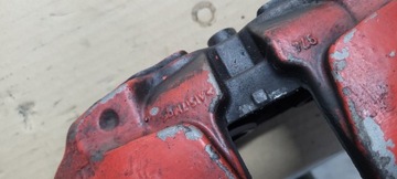A5 8W TŘMEN TŘMENY LEVÝ PRAVÝ PŘEDNÍ 4 PÍSTKY 320MM 973 974 A4 B9