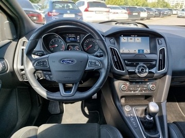 Ford Focus III RS 2.3 EcoBoost 350KM 2017 FORD FOCUS III 2.3 RS 2.3L 350KM, 4x4, Manual, Dokumentacja Recaro, zdjęcie 13