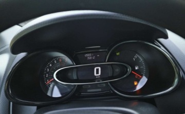 Renault Clio IV Grandtour Facelifting 1.2 73KM 2017 Renault Clio Renault Clio IV ,1,2 LED Tempomat Multifunkcja Relingi Serwi, zdjęcie 6