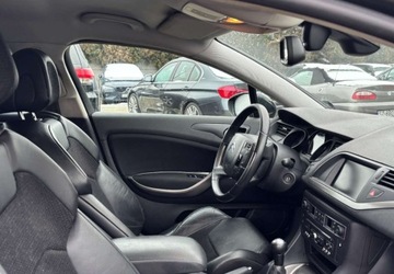 Citroen C5 III Sedan 1.6 HDi FAP 115KM 2015 Citroen C5 Samochod z gwarancja 1.6 Diesel 114KM, zdjęcie 9
