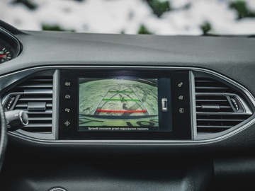 Peugeot 308 II Hatchback 5d 1.2 PureTech 130KM 2017 Peugeot 308 GT Line Transport w cenie, zdjęcie 13