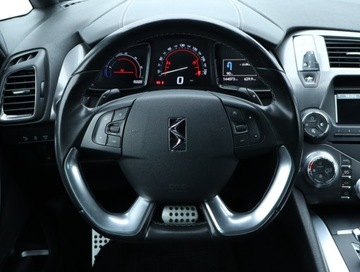 DS 5 Hatchback (Citroen) 2.0 HDi Hybrid4 200KM 2013 Citroen DS5 Hybrid4 Airdream, 197 KM, 4X4, zdjęcie 15