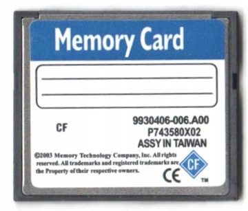 Карта памяти CompactFlash CF емкостью 128 ГБ.