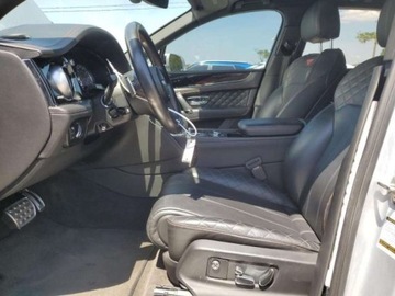 Bentley Bentayga 2017 Bentley Bentayga 2017 BENTLEY BENTAYGA, 44, od ubezpieczyciela 6.0 Benzyna, zdjęcie 6