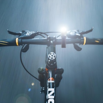 СВЕТОДИОДНЫЕ ВЕЛОСИПЕДНЫЕ ФАРЫ ПЕРЕДНЕЕ ОСВЕЩЕНИЕ ВЕЛОСИПЕДНЫЙ ФАКАР ПОДСВЕТКА НА РУЛЕ