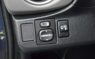 Toyota Yaris III Hatchback 5d 1.33 Dual VVT-i 99KM 2011 Toyota Yaris 1.3B Navi Kamera 2 KPL Opon Sprowadzony Oplacony 1.3, zdjęcie 15