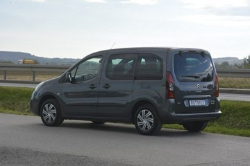 Citroen Berlingo II Van Facelifting 2015 1.6 BlueHDi 100KM 2016 Citroen Berlingo 1.6HDI doinwestowany Car Play led, zdjęcie 4