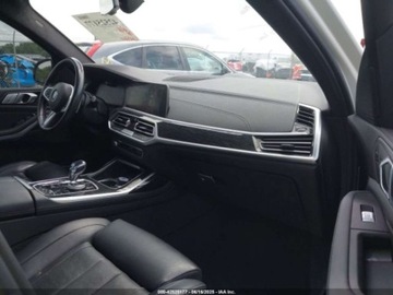 BMW X7 2021 BMW X7 xDrive40i 2021 3.0l 3.0 Benzyna 335KM, zdjęcie 9