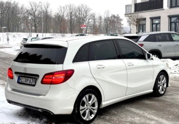 Mercedes Klasa B W246 Sports Tourer Facelifting 2.0 250 211KM 2017 Mercedes-Benz Klasa B Bezwypadkowy 4 MATIC 2.0 cm Automat ZAMIANA 2.0, zdjęcie 3