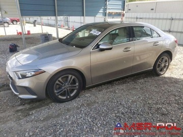 Mercedes Klasa A W177/V177 2020 Mercedes-Benz Klasa A 220_4MATIC_2.0 L_188 km_2020r 2.0 Benzyna 188KM, zdjęcie 1