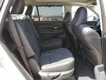 Toyota Highlander III 2024 Toyota Highlander 2024, 2,4L, GRAND HIGHLANDER XLE 2.4 Benzyna 265KM, zdjęcie 8
