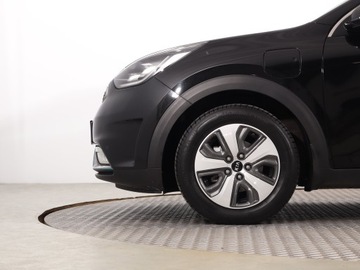 Kia Niro I Crossover 1.6 GDi Hybrid 141KM 2019 Kia Niro Plug-in Hybrid, Automat, Skóra, Navi, zdjęcie 14
