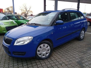 Skoda Fabia II Kombi 1.2 70KM 2008 Skoda Fabia 1.2 Combi PROSTA benzyna KLIMATYZACJA 157 tys. przebiegu 1.2, zdjęcie 2