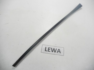 Накладка на лобовое стекло Hyundai I40 OE 86131 3Z000