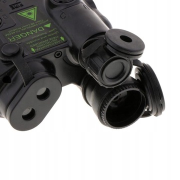 2 выдвижных контейнера для батарей PEQ